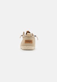 Wrangler KOHALA TROPICAL - Espadrilles - sand