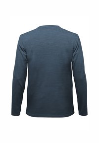 Camisa de manga larga en azul oscuro, hecha de un tejido suave. Presenta un cuello redondo y corte recto. Textura suave con detalles de costura mínimos.