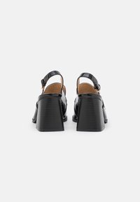 RAID Wide Fit Szpilki