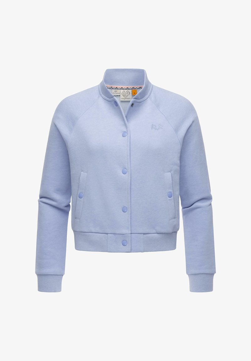 Veste bomber bleu clair avec boutons pression, col, poignets et bas en côte, et deux poches avant.