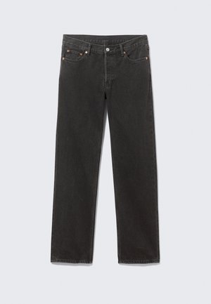 Jean denim noir à jambes droites avec poches avant, passants de ceinture et fermeture par bouton, disposé à plat sur un fond gris.