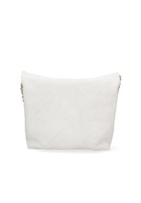 Borsa in suede bianco trapuntato con una consistenza morbida, dotata di chiusura con zip e dettagli in catena dorata sui lati. Forma rettangolare classica.