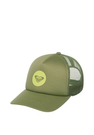 Grøn trucker kasket med en solid front og mesh-bagstykke. Den har et rundt logo i en lysere grøn farve med et hjerte-design.