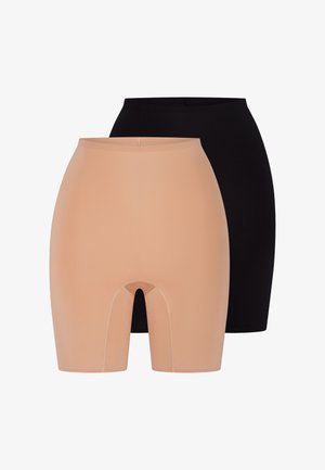 To sæt midt-lår shapewear i nude og sort. Glat stof, sømløs design, med et udskæringspunkt ved skridtet på den nude variant.