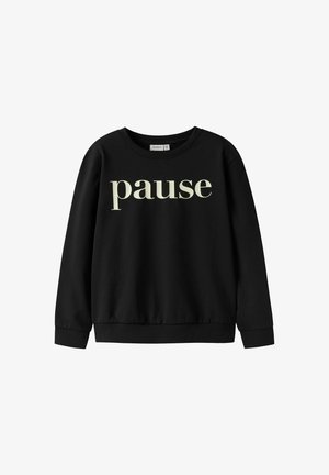Sort sweatshirt med rund hals og lange ærmer. Har en stor "pause" tekst i lys farve på forsiden. Glat stofstruktur.