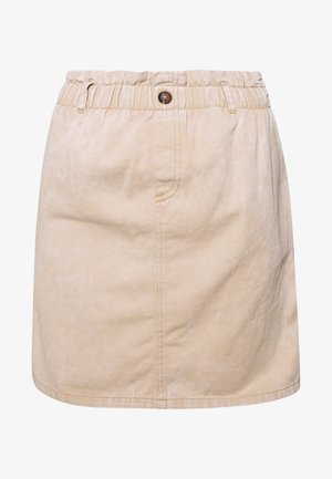 Falda de mezclilla beige con cinturilla elástica, cierre frontal de botones y una ligera textura desgastada. Presenta bolsillos laterales y detalles de costura.