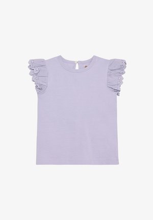 Lila top met korte mouwen en geplooide ruches met oogjesdetails. Ronde halslijn met een knoopsluiting aan de achterkant. Zachte stof.