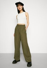 ONLY TOKYO - Calças - kalamata