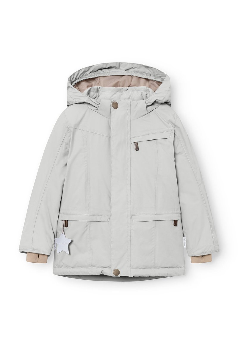 Veste isolante gris clair avec capuche, dotée d'une fermeture éclair devant, de poches latérales et d'une étiquette en forme d'étoile. Texture lisse et doublure douce.