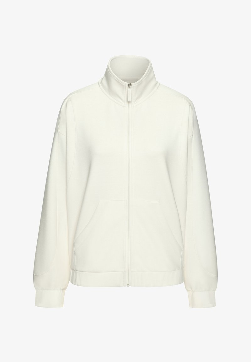 Bijela jakna na zatvarač s visokim ovratnikom, dugim rukavima i dva prednja džepa; izrađena od mekog, teksturiranog materijala s opuštenim krojem.