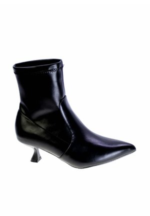 Stivaletti - black