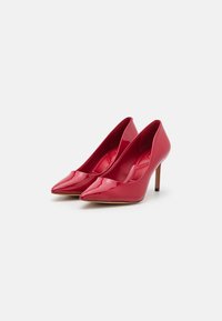 ALDO PILLOW WALK STESSYMID
 - Visoke pete - red