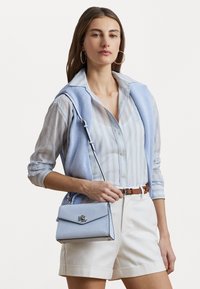 Lauren Ralph Lauren CROSSHATCH LEATHER SMALL FARRAH SATCHEL - Torbica - cornflower blue
