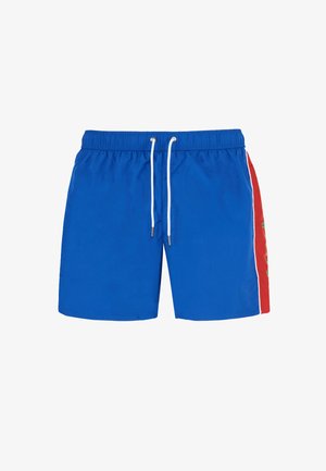Pantaloni da bagno blu realizzati in materiale leggero, con una cintura elastica dotata di cordino e accenti laterali rossi con un motivo grafico.