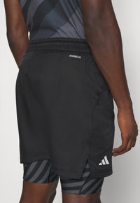 adidas Performance 2-IN-1 PRO - Pantalón corto de deporte - black/grey six
