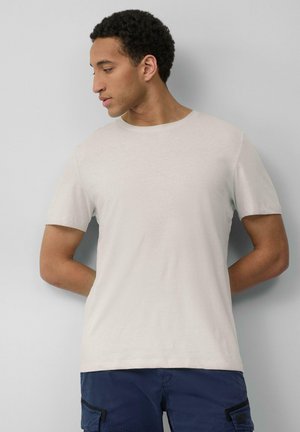 Hellgraues kurzärmliges T-Shirt mit rundem Hals. Weicher Stoff, einfaches Design und normale Passform. Keine Muster oder zusätzlichen Details.