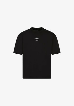 Camiseta de algodón negra con mangas cortas, escote redondo y un logo plateado "PXP" impreso en el centro frontal. Diseño simple y de corte relajado.