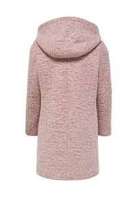Cappotto rosa texturizzato con cappuccio, caratterizzato da un design a lunghezza media e schiena dritta. Tessuto morbido con finitura opaca e cuciture minime.