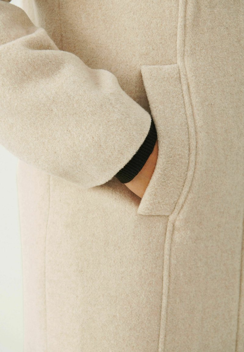 Damen Parkas | Part Two ISABELLISPW Kurzmantel humus/beige - PP92568 Damen Parkas | Part Two ISABELLISPW Kurzmantel humus/beige - PP92568