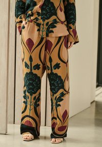 Next WIDE LEG TALL  - Auduma bikses - brown