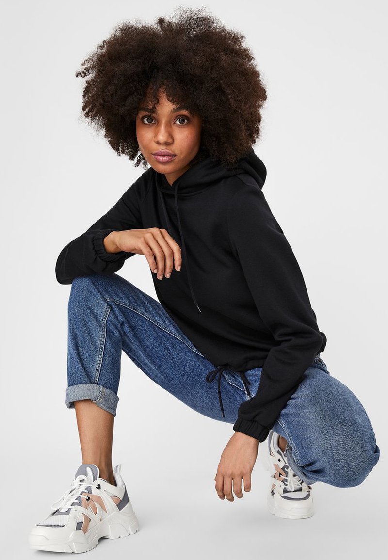 Damen Sweatshirts | Vero Moda VMNATALIA DRAWSTRING HOOD Kapuzenpullover black/schwarz - RM05864 Damen Sweatshirts | Vero Moda VMNATALIA DRAWSTRING HOOD Kapuzenpullover black/schwarz - RM05864