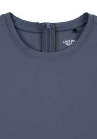 Sudadera de color azul oscuro con cremallera, que presenta una textura suave, escote redondeado y una doble cremallera en el centro. La etiqueta muestra "Chelsea Peers".