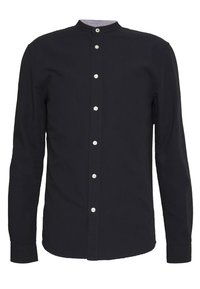 Czarna koszula z długim rękawem i okrągłym kołnierzem, z srebrnymi guzikami z przodu oraz prostym dołem. Gładki bawełniany materiał, bez wzorów.