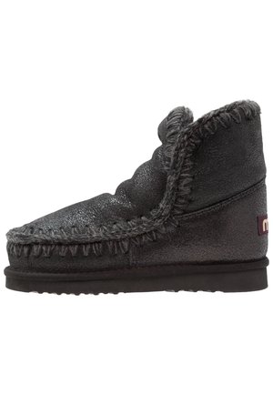 Classic ankle boots - cracked black