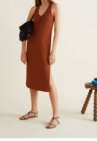 Mango Pletené šaty - orange