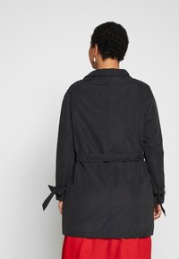 JUNAROSE - by VERO MODA Prochowiec