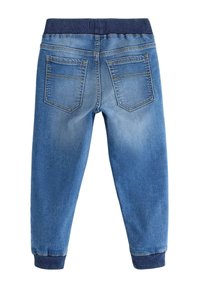 Joggerbukser i lys blå denim med ribbet navy linning, lige ben, to baglommer og elastiske manchetter.