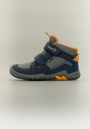 Superfit, BAREFOOT GORE TEX TRACE - Lage laarzen - blau/orange