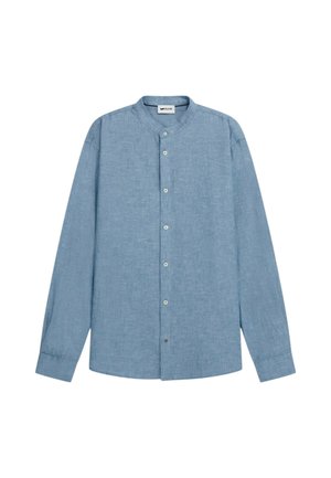 Camicia a maniche lunghe di colore azzurro chiaro, realizzata in tessuto misto lino, con colletto alla cinese, chiusura con bottoni e una finitura testurizzata.