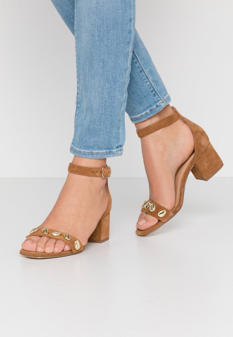 Steven New York TORSHELL - Sandals - cognac