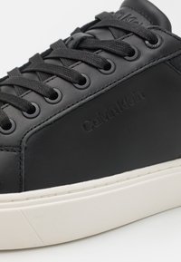 Calvin Klein LACE UP ARCHIVE  - Sneakers basse - black/white
