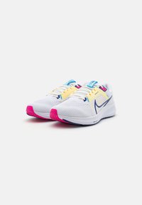 Nike Performance AIR ZOOM PEGASUS 40 - Løpesko for vei - white