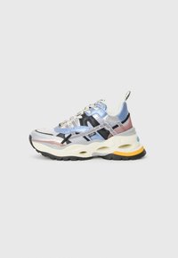 Sport sneaker in silver, blue, and black. Features mesh and synthetic textures, wavy sole design, and multicolored accents. Rounded toe.