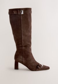 Next REGULAR FIT - FOREVER COMFORT BUCKLE TOE  - Bottes - chocolate brown suede
