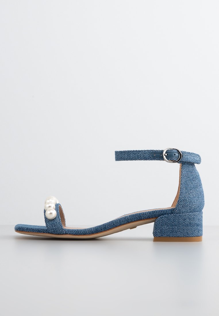 Sandalias