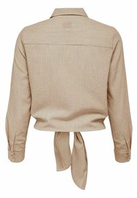 Chemise à manches longues à fines rayures beige et blanches, avec col, poignets boutonnés et un nœud noué à l'ourlet arrière.