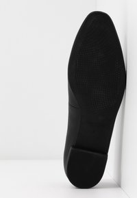 Vagabond Ballet pumps - black