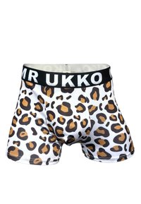 Weiße Boxershorts mit braunem und schwarzem Leopardenmuster und einem schwarzen Bund mit weißem "MR UKKO"-Schriftzug.