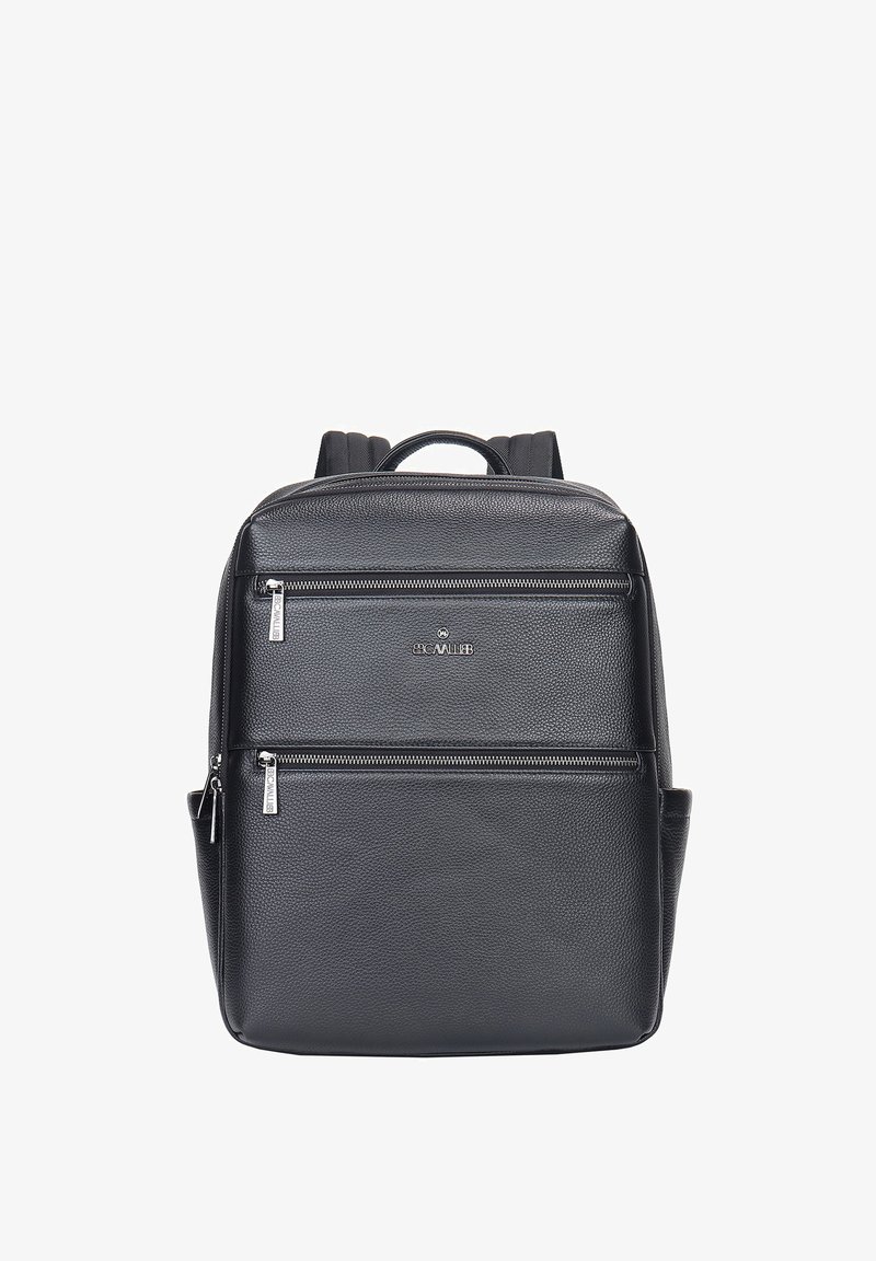 Zaino in pelle nera con superficie texturizzata, due tasche frontali con zip, spallacci imbottiti e maniglia superiore per il trasporto.