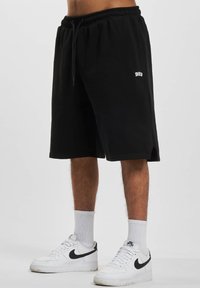 DEF Short - black