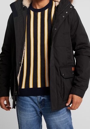 Abrigo de invierno - black