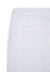 Pantaloni bianchi in lino con una vita elasticizzata, dotati di una tasca posteriore e una superficie leggermente strutturata. Design semplice e funzionale.