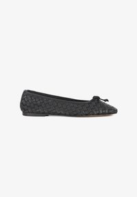 Selected, black