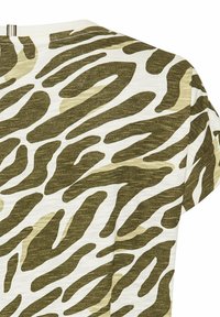 T-shirt med korte ærmer i et tekstureret, let stof. Har et olivengrønt og beige abstrakt dyreprint på en hvid baggrund.
