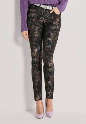 MADELEINE, MADELEINE HOSE 5-POCKET-HOSE MIT BLUMEN-PRINT - Broek - black   multicolor