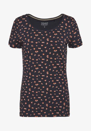 T-shirt en coton biologique bleu marine avec col rond, manches courtes et un motif floral éparpillé en orange et blanc sur toute la surface.